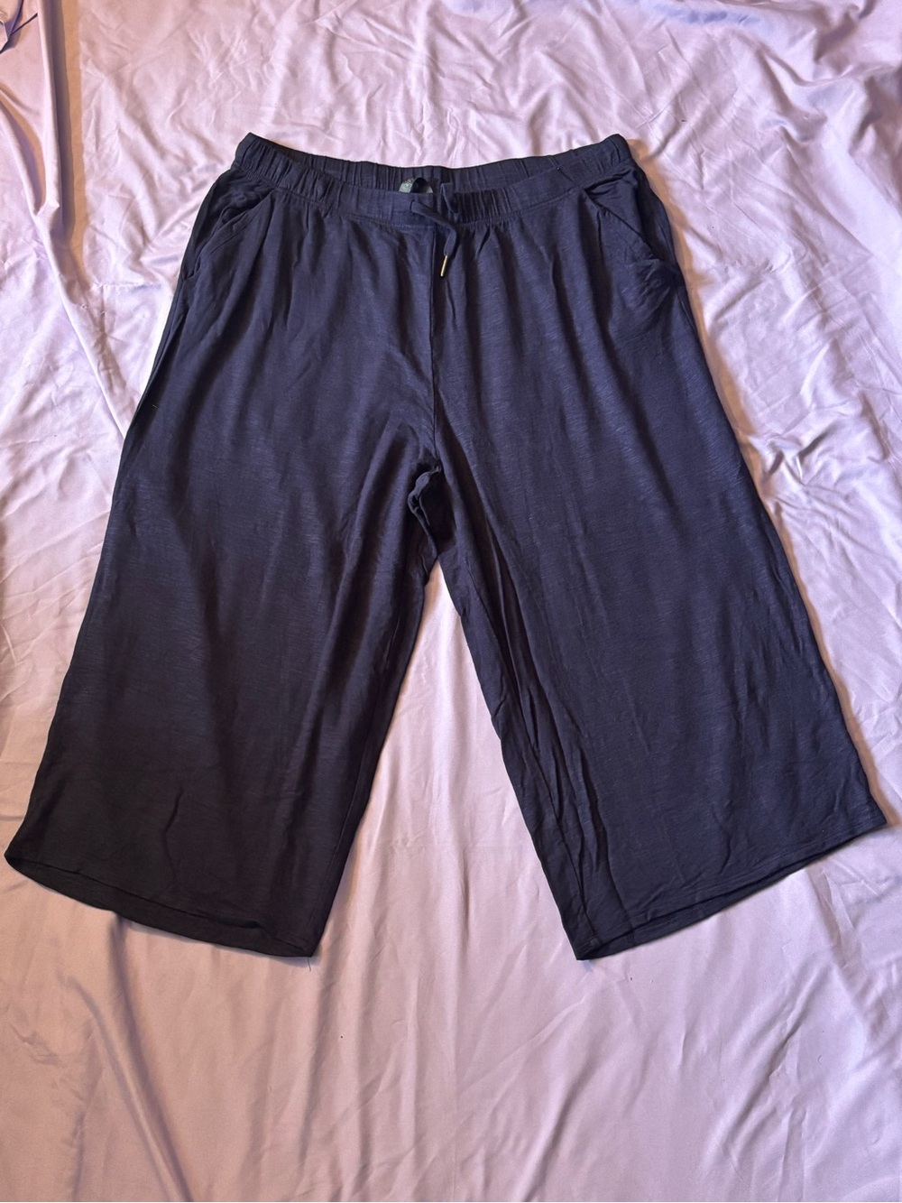 GAIAM Navy Capris